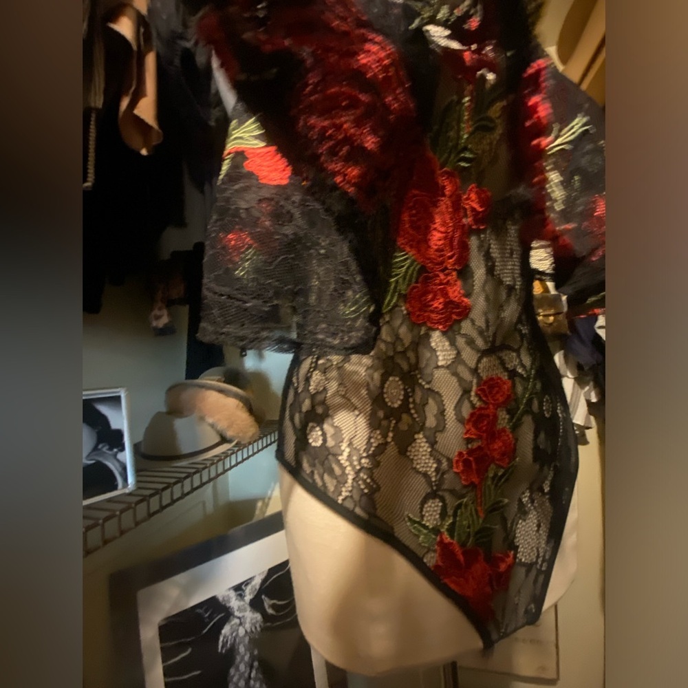 Monaco Lace Bodysuit Medium Black Sheer Floral Embroidered Off Shoulder - Picture 6 of 7